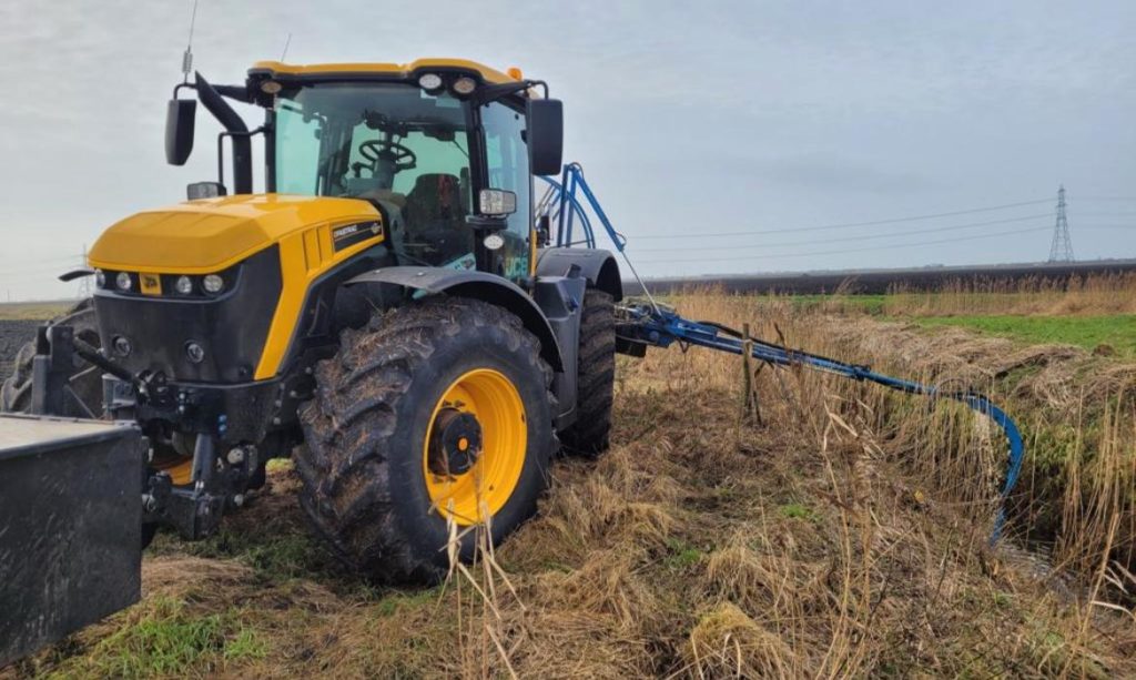 JCB Tractor Drain jetting